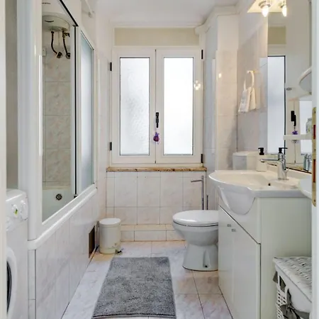 Und Riva Lucija Von Litto By Interhome Split