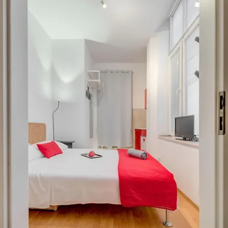 Und Riva Lucija Von Litto By Interhome *