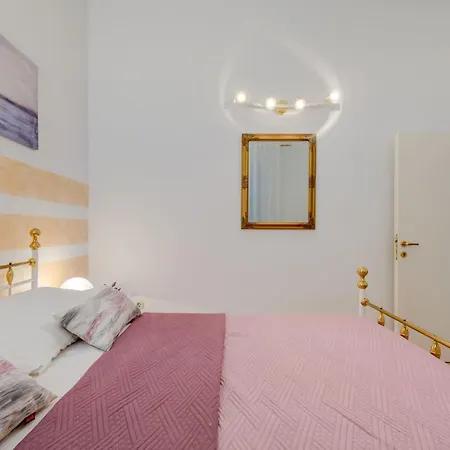 Und Riva Lucija Von Litto By Interhome Split