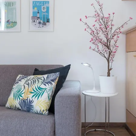 Und Riva Lucija Von Litto By Interhome * Split