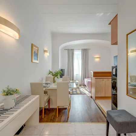 Und Riva Lucija Von Litto By Interhome * Split