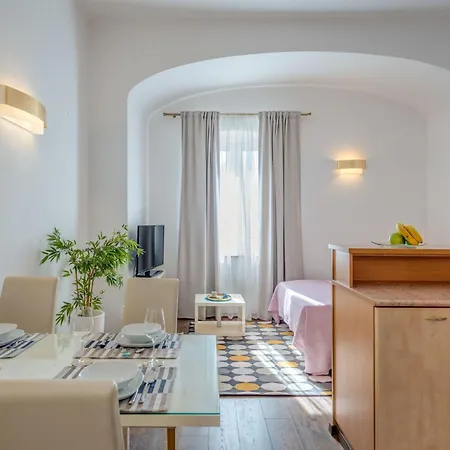 Apartamento Und Riva Lucija Von Litto By Interhome